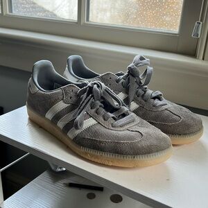Adidas Sambas